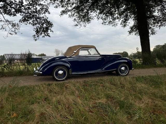 Mercedes-Benz 220A Roadster