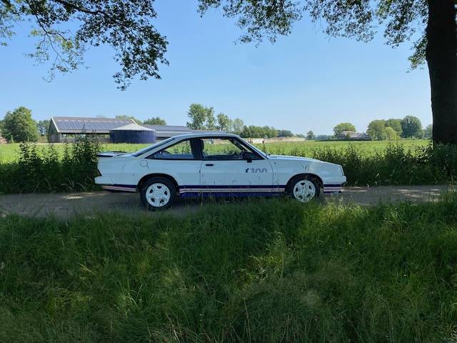 Opel Manta i200 Irmscher