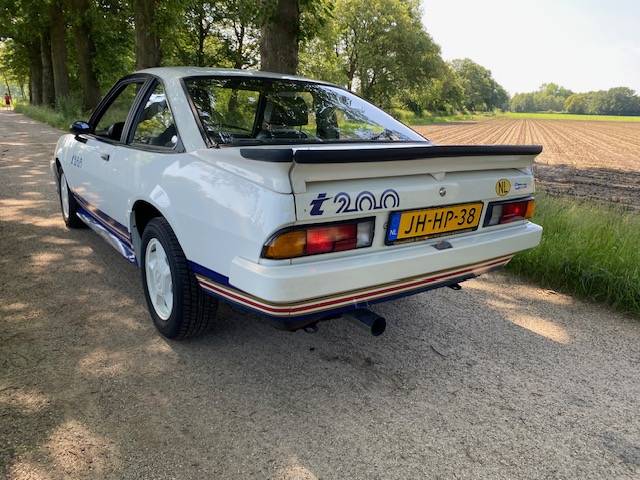 Opel Manta i200 Irmscher