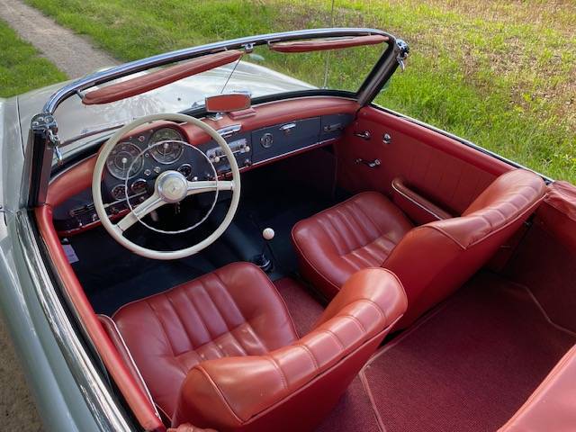 Mercedes-Benz 190SL Roadster