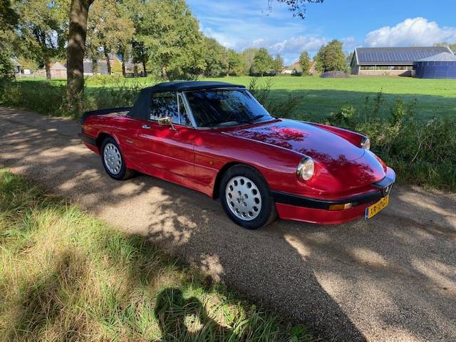 Alfa-Romeo Spider QV