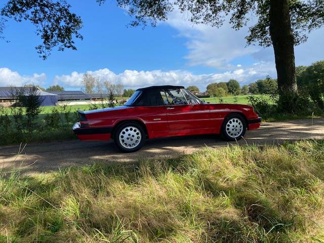 Alfa-Romeo Spider QV