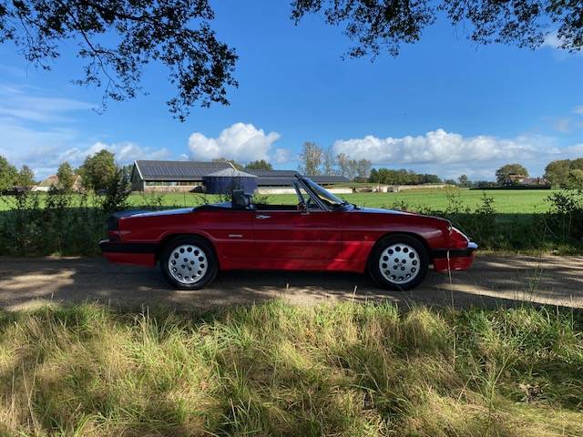 Alfa-Romeo Spider QV