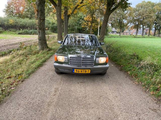 Mercedes-Benz 260SE