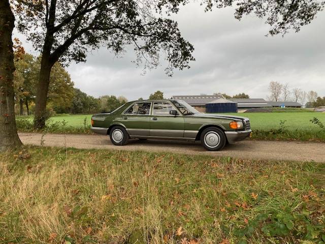 Mercedes-Benz 260SE