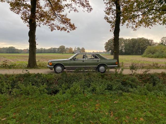 Mercedes-Benz 260SE