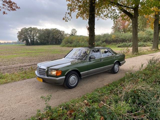 Mercedes-Benz 260SE