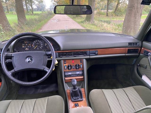 Mercedes-Benz 260SE